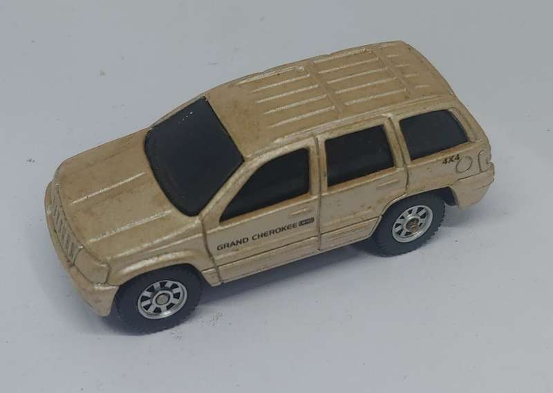 MAISTO 1999 JEEP GRAND CHEROKEE