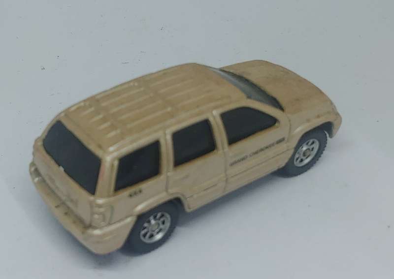 MAISTO 1999 JEEP GRAND CHEROKEE