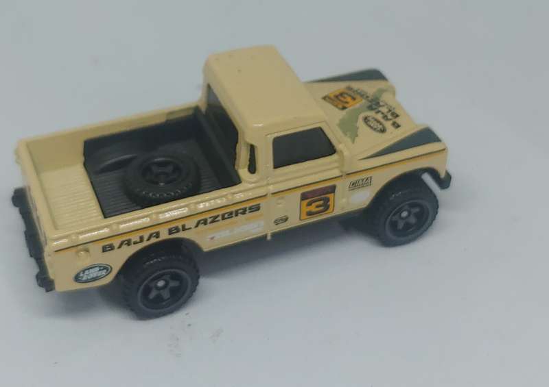 HOTWHEELS LAND ROVER SERIES 3