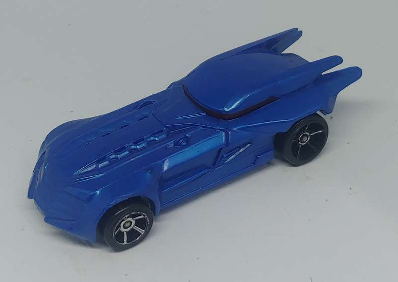 HOTWHEELS DC COMICS BATMOBILE 1/64