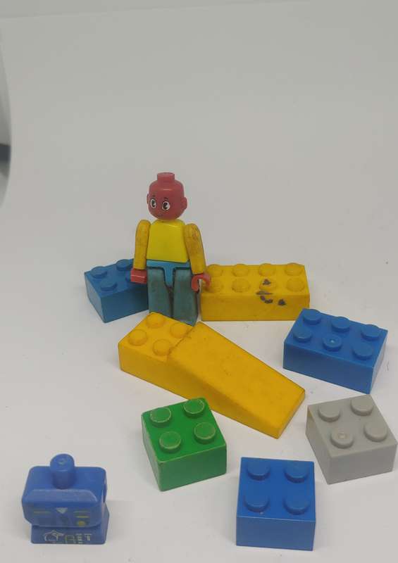 LEGO COMPATIBLE B,OCKS BRICKS AS IN PHOTO