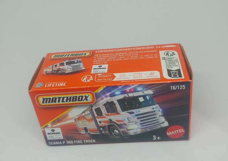 MATCHBOX SCANIA P360 FIRE TRUCK 1/64 IN BOX
