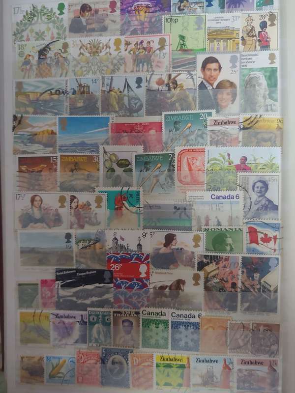 A4 DAVA ALBUM 16/32 PAGE MIXED WORLD NOT CHECKED SOME GREAT STAMPS
