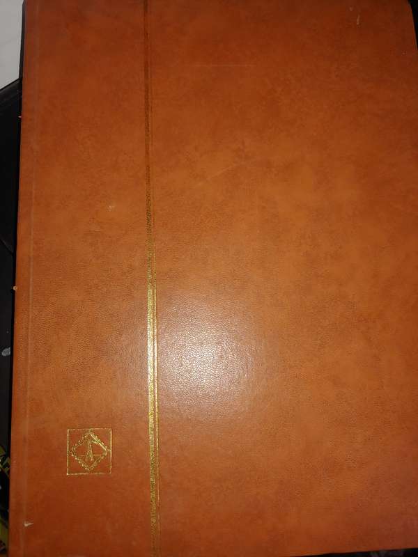 USED A4 STOCKBOOK 16/32 PAGES LOADED WITH WORLD STAMPS WRITING ON PAGES STAMPS GOOD VALUE