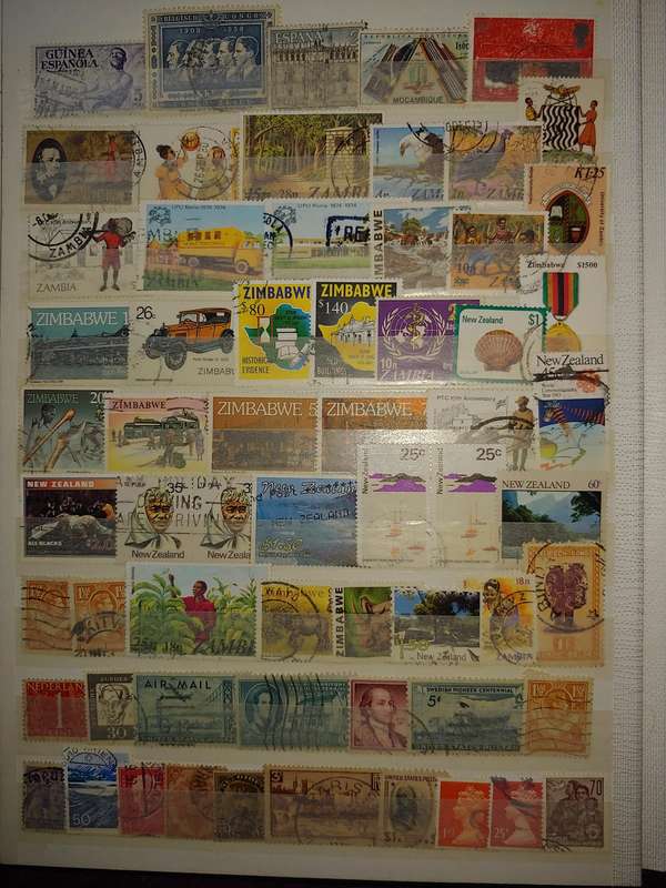 USED A4 STOCKBOOK 11/22 PAGES LOADED WITH WORLD STAMPS GOOD VALUE