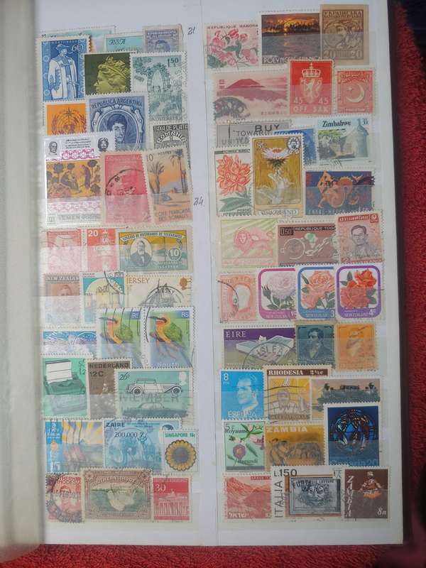 USED A4 DAVO STOCKBOOK FULLI LOADED WITH WORLD STAMPS 8/16 PAGES