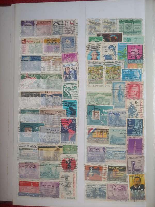 USED A4 DAVO STOCKBOOK FULLI LOADED WITH WORLD STAMPS 8/16 PAGES