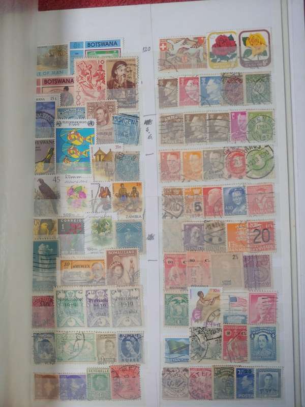 USED A4 DAVO STOCKBOOK FULLI LOADED WITH WORLD STAMPS 8/16 PAGES
