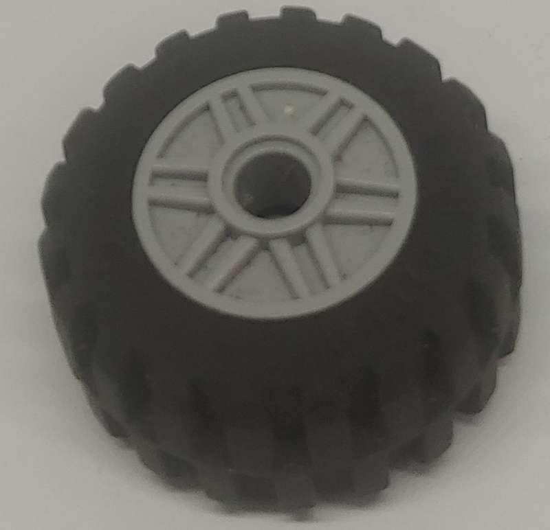 USED LEGO RIM AND TYRE 3CM