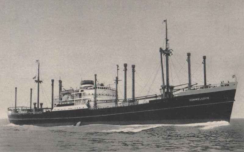 SHIPS OF THE WORLD POST CARDS MV SOMMELSDYK