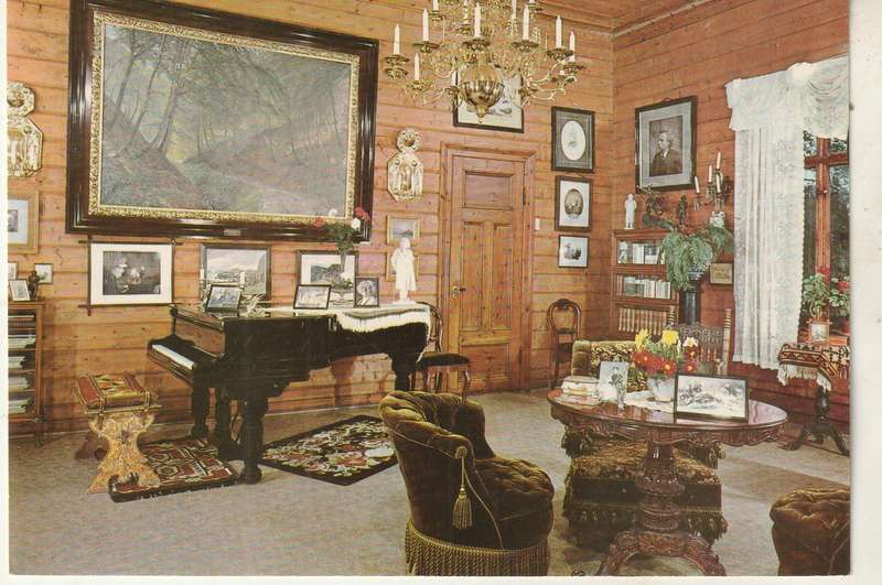 MINT POST CARD