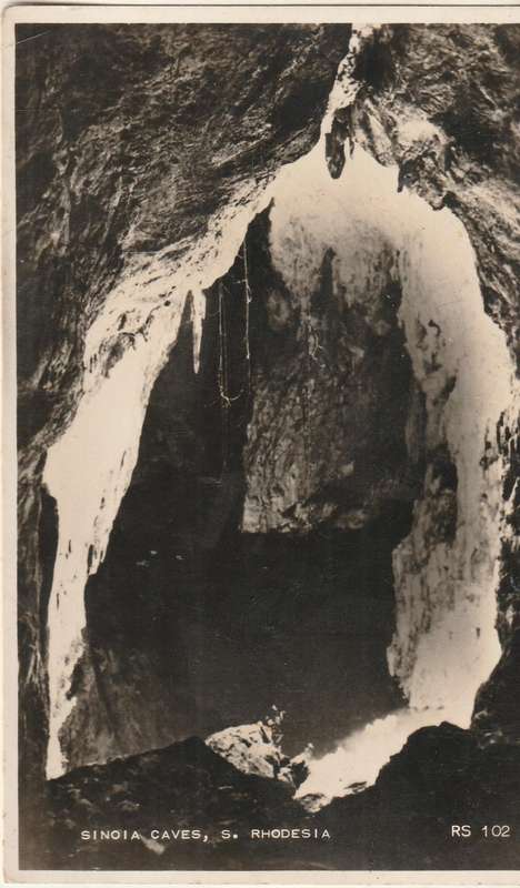 MINT POST CARD SOUTHERN RHODESIE SIN0IA CAVES