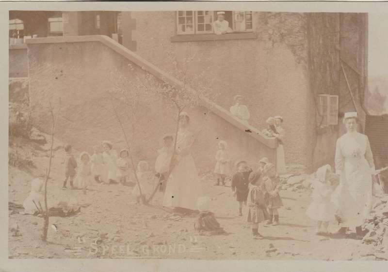MINT POST CARD SPEEL GROND