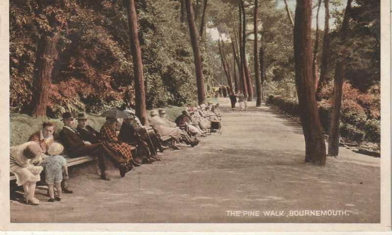 VINTAGE UN POSTED POST CARD BOURNEMOUTH