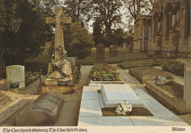 MINT POST CARD THE CHURCHILL GRAVES