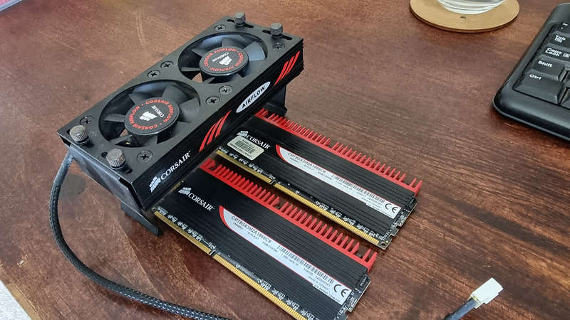 Corsair Dominator GT DDR3 8GB + Airflow for sale (2 x 4GB Kit)
