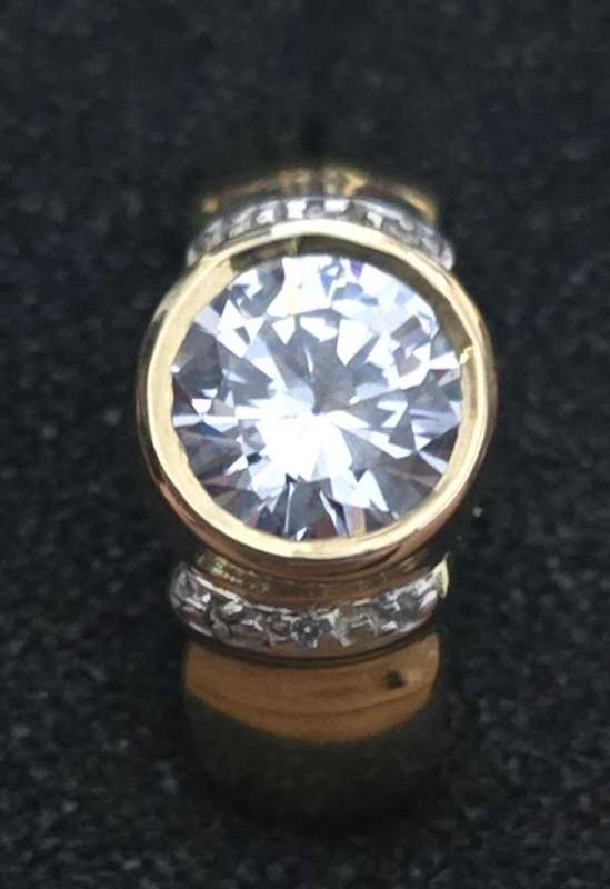 9ct Yellow Gold Ring (Size N1/2)