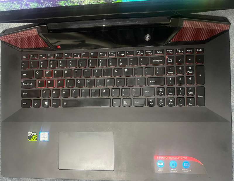 lenovo Ideapad Y700 17.3 MONSTER Gaming machine