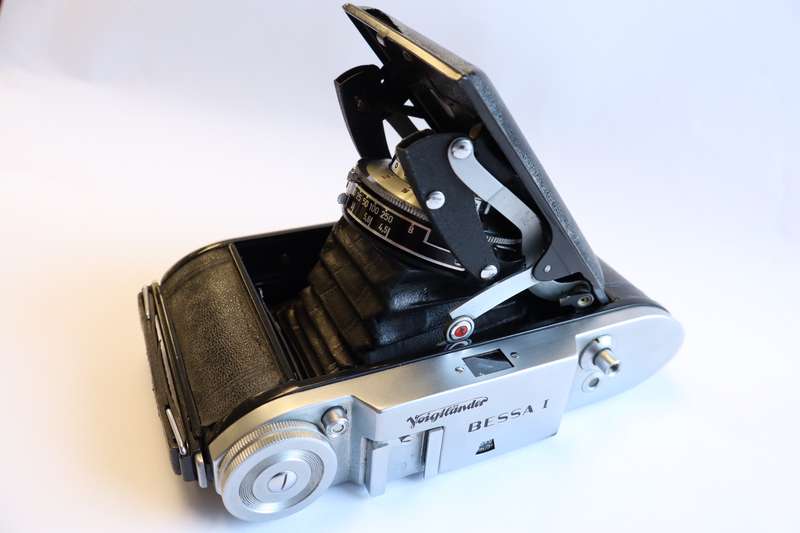 Voigtlander BESSA I fold out camera  as per photo