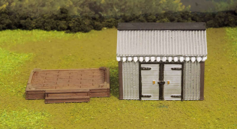 1:87 Scale - Storage Shed - Corrugated Iron - Wood Base
