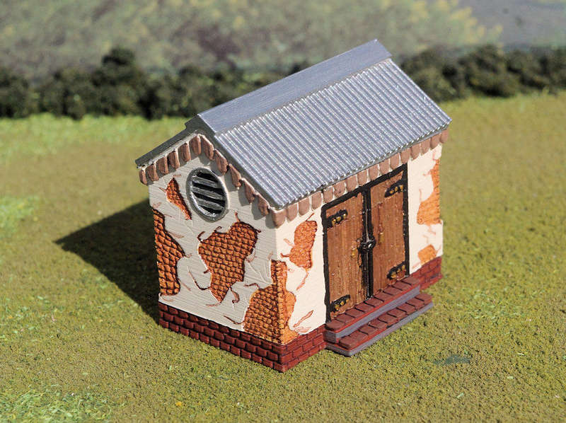 1/72 Scale - Dilapidated Storage Shed - Brick Base