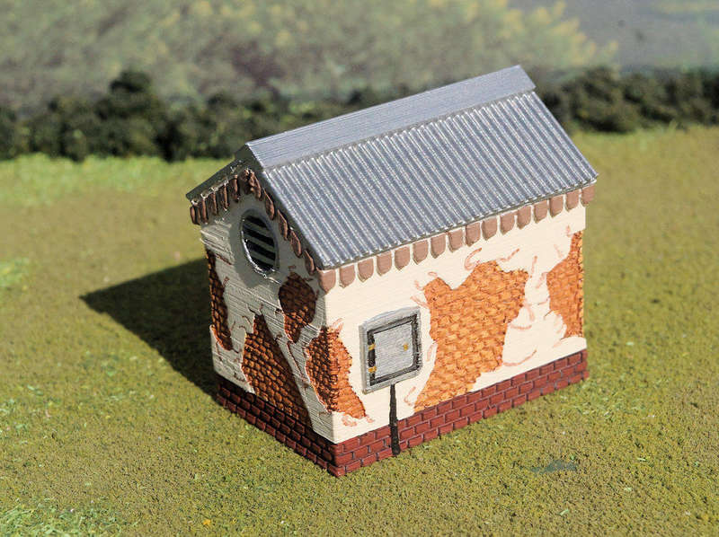 1/35 Scale - Dilapidate Storage Shed - Brick Base