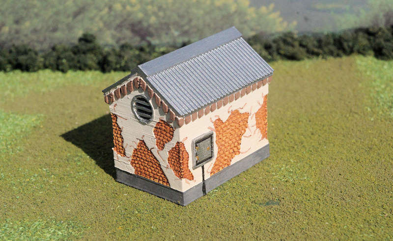 1/56 (28mm) Scale - Dilapidated Storage Shed - Plain Base