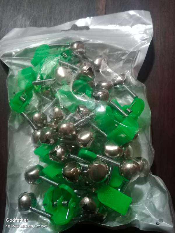 Clip button fishing bels x 20