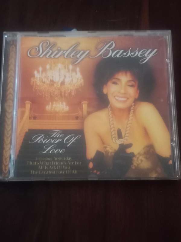 Shirley Bassey
