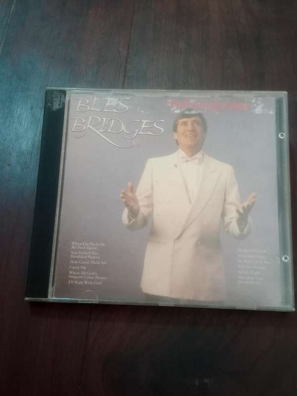 Bles Bridges