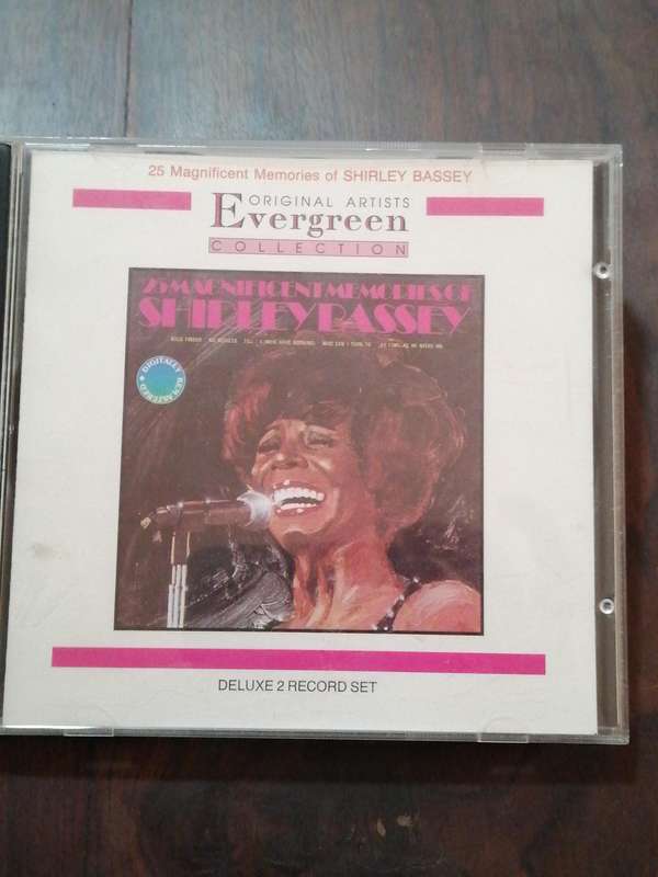 Shirley Bassey