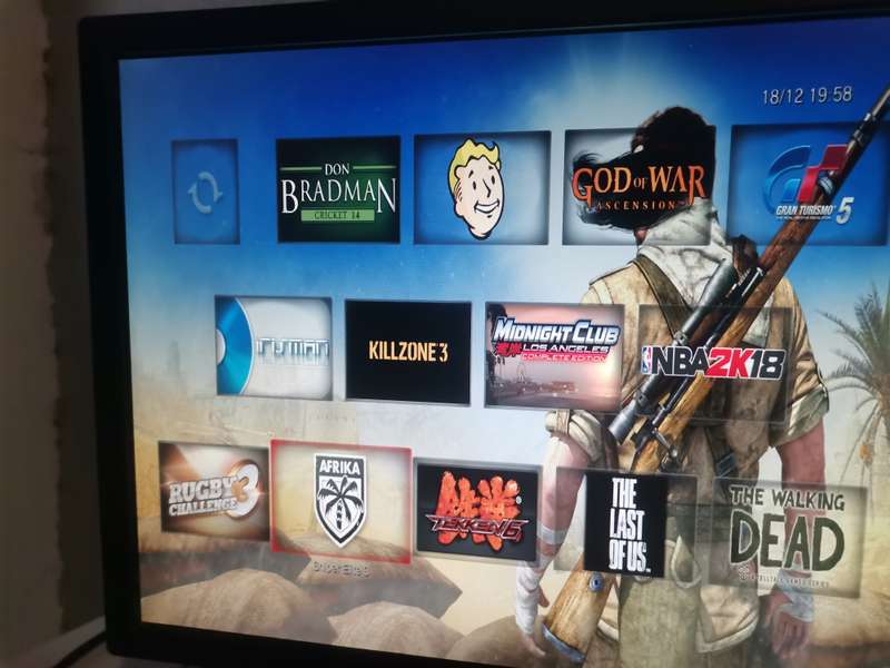 Playstation 3 Super slim 500GB 2 Controllers All Cables 44 Games on Harddrive Game list in the List