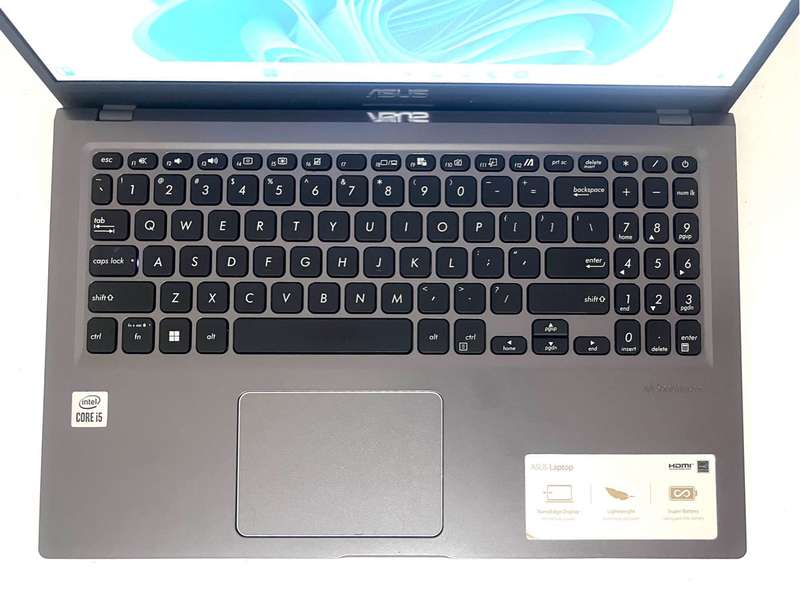 ASUS Vivibook X515JAB i5-1035G1 15.6" FHD 8gb Ram 512gb SSD Excellent Working Condition