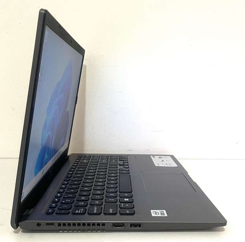 ASUS Vivibook X515JAB i5-1035G1 15.6" FHD 8gb Ram 512gb SSD Excellent Working Condition