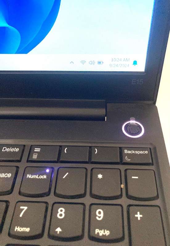 Lenovo E15 15" Laptop i5 10th Gen 16gb Ram 256gb ssd Excellent WORKING Condition
