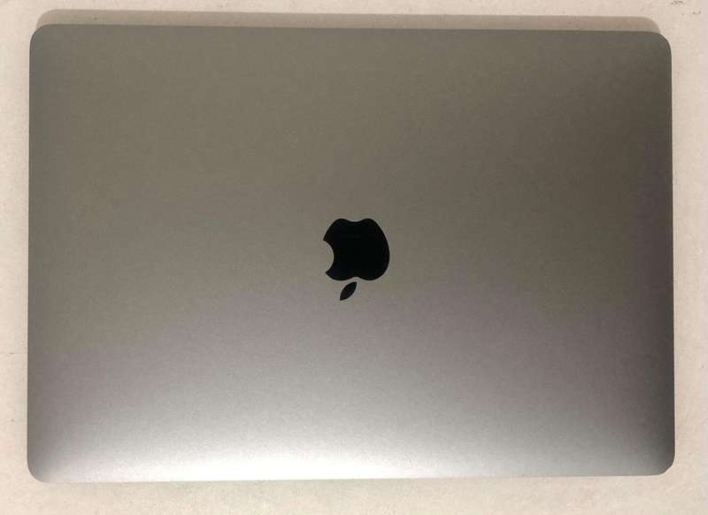 MacBook Pro A2289 (13-inch, 2020, Two Thunderbolt 3 ports Touch Bar Space Gray) 8gb 512gb ssd