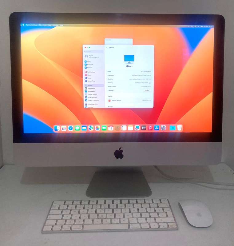 Apple IMac 2017 21.5 Inch I5 8gb 1tb Hdd Intel Iris Plus Graphics 640/Apple Magic Mouse & Keyboard