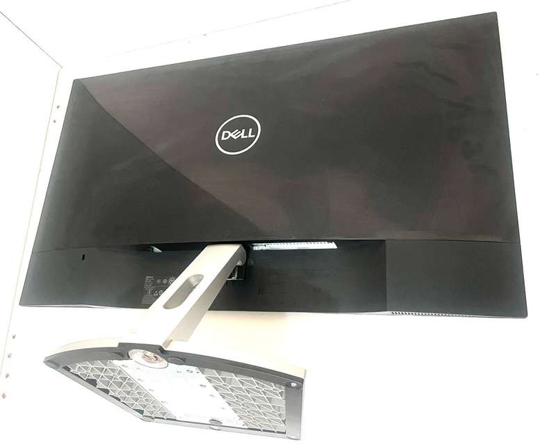 Dell S2719H Screen 27" Screen cracked But Switching on