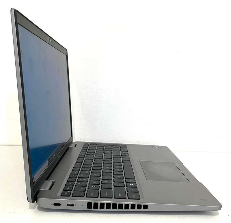 Dell Latitude 5540 15.6" i5-1345U 13th Gen 16gb Ram 256gb SSD  Dell Warranty up to Sept 2026