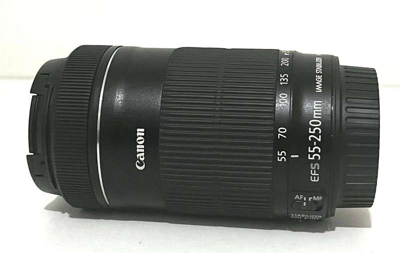 Canon lens EFS 55-250mm f/4-5.6 IS STM -Condition like New