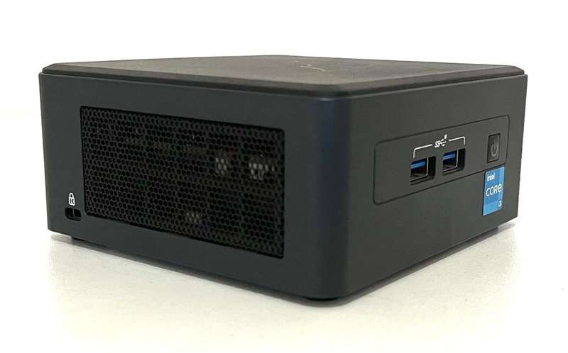 NUC MINI PC NUC11TNHI3 I3-1115G4 8GB RAM 256GB SSD eXCELLENT wORKING cONDITION