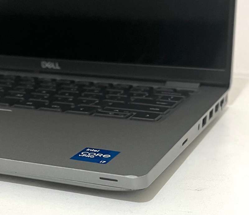 Dell Latitude 5420 14-inch Core i7-1185G7 16GB RAM 512GB SSD Win 11 Pro Excellent Working Condition