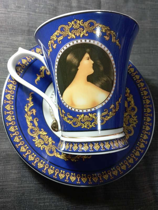 Beautiful cup & saucer Sheng Kun fine porcelain duo