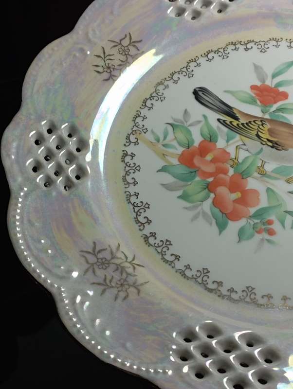 Elweco Japan a very beautiful Mother of Pearl decorative plate