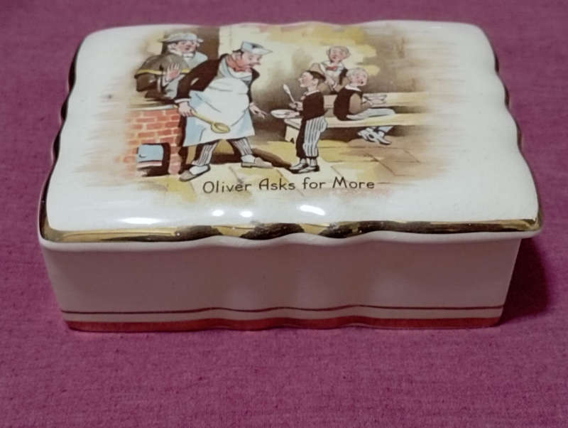 Arthur Wood vintage Trinket box ceramic