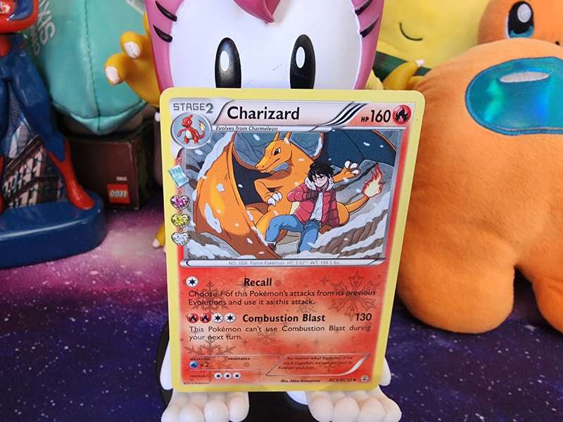 Holo Foil - Charizard - Generations: Radiant Collection (GEN)