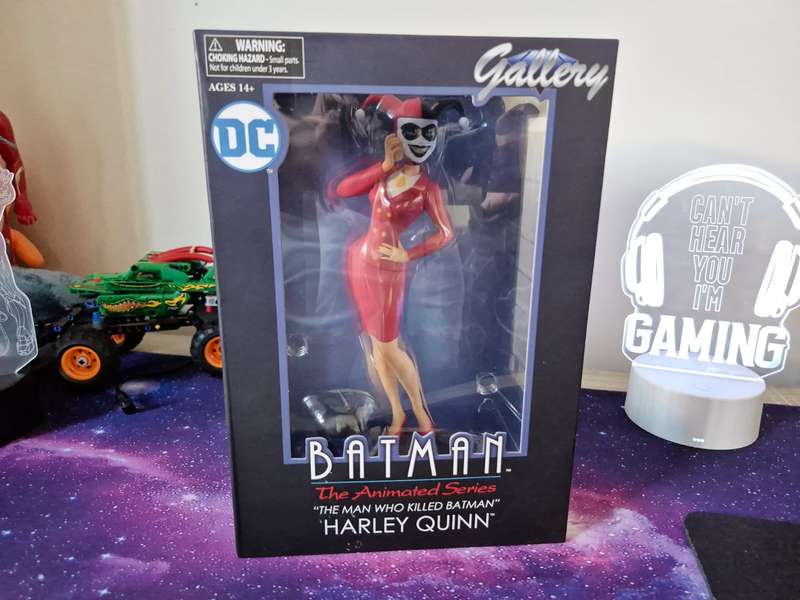 Diamond Select Toys DC Gallery THE MAN WHO KILLED BATMAN Harley Quinn PVC Statue