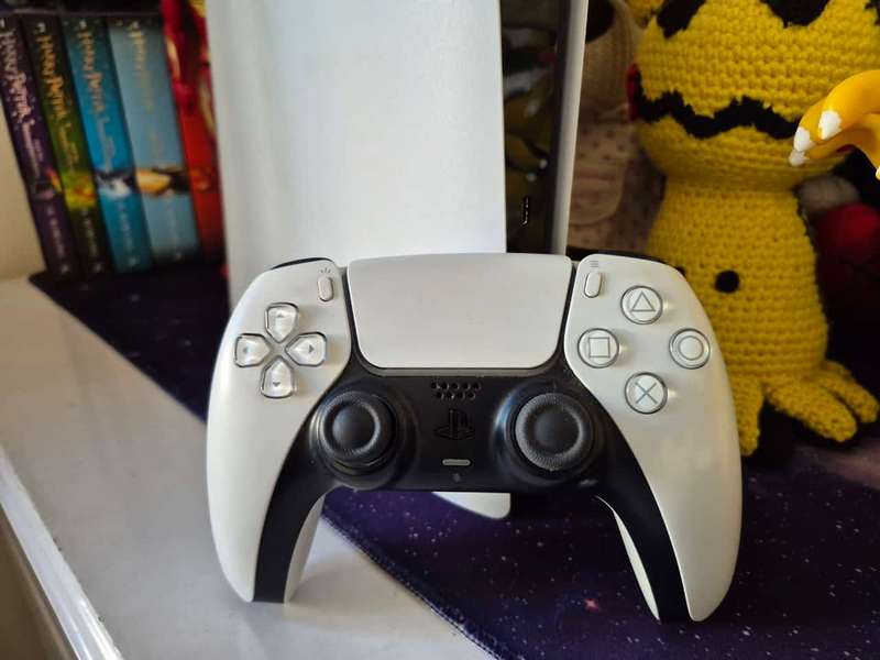 PS5 1TB Slim Digital Console, 1 Controller (Pre-owned)