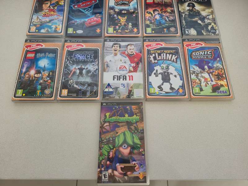 11 x PSP Games Bundle (Pre-owned)