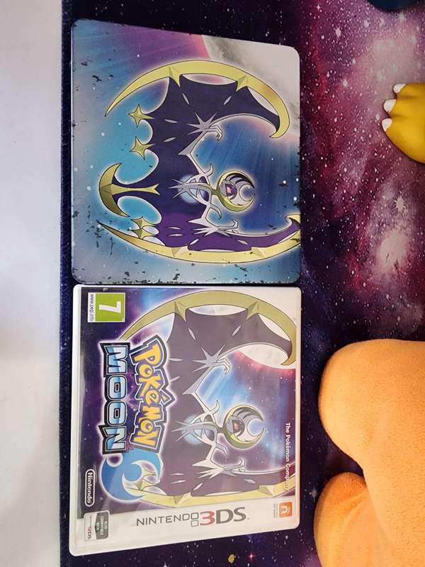 Pokémon Moon Steel Case Edition (3DS) (Pre-owned)